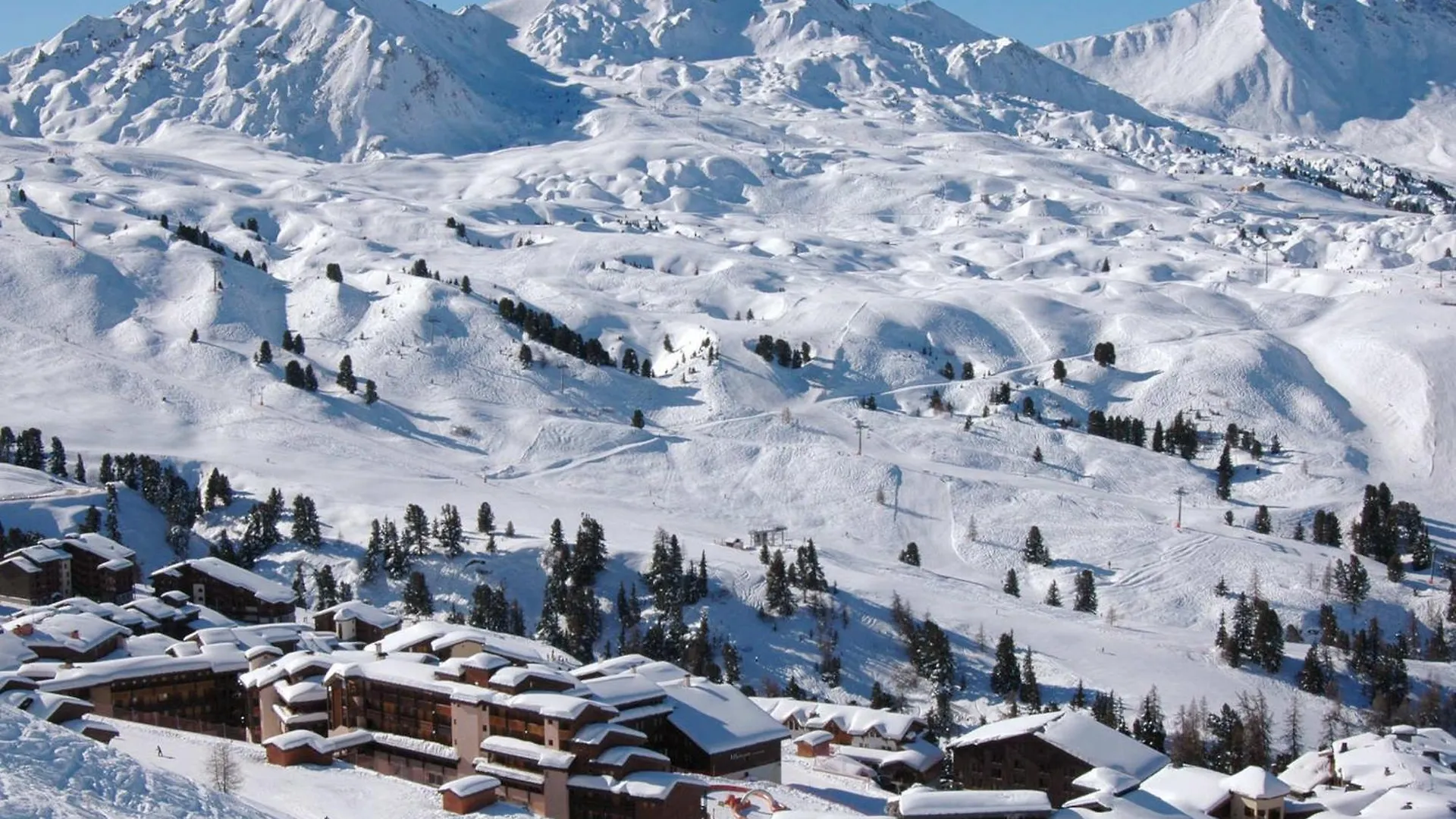 Appartement Cosy Sur Les Pistes Avec Balcon Et Wifi - Fr-1-455-1 La Plagne 0*,  Frankrike