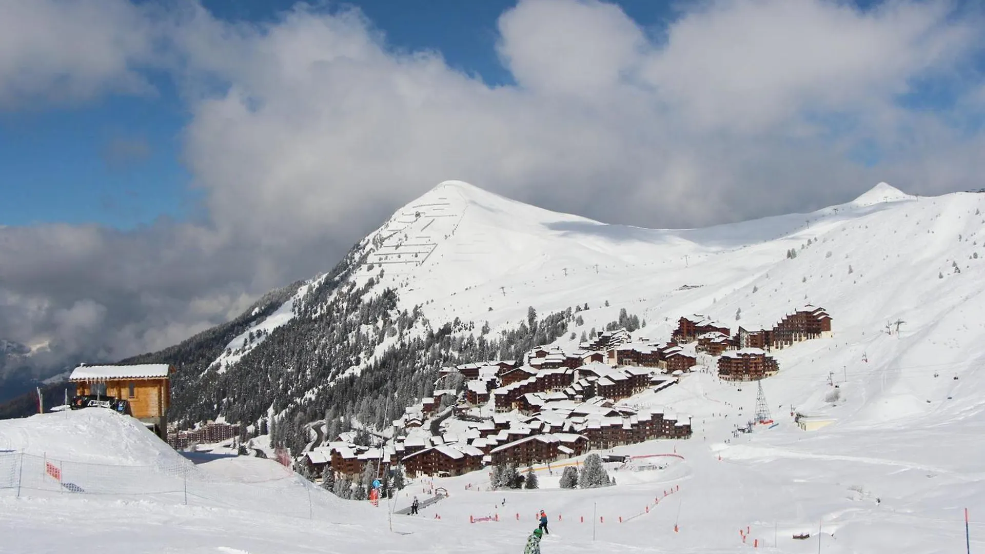 Lägenhet Appartement Cosy Sur Les Pistes Avec Balcon Et Wifi - Fr-1-455-1 La Plagne